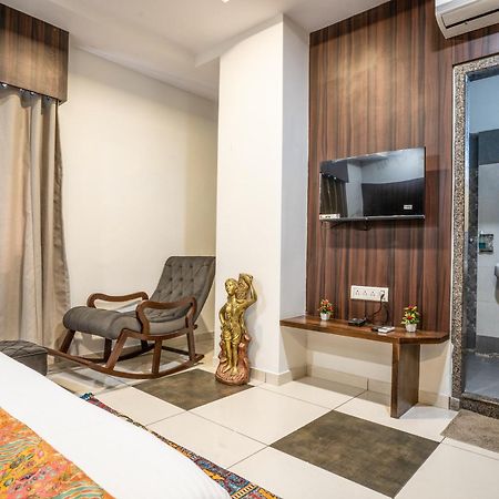 Hotel Naman ウダイプル エクステリア 写真