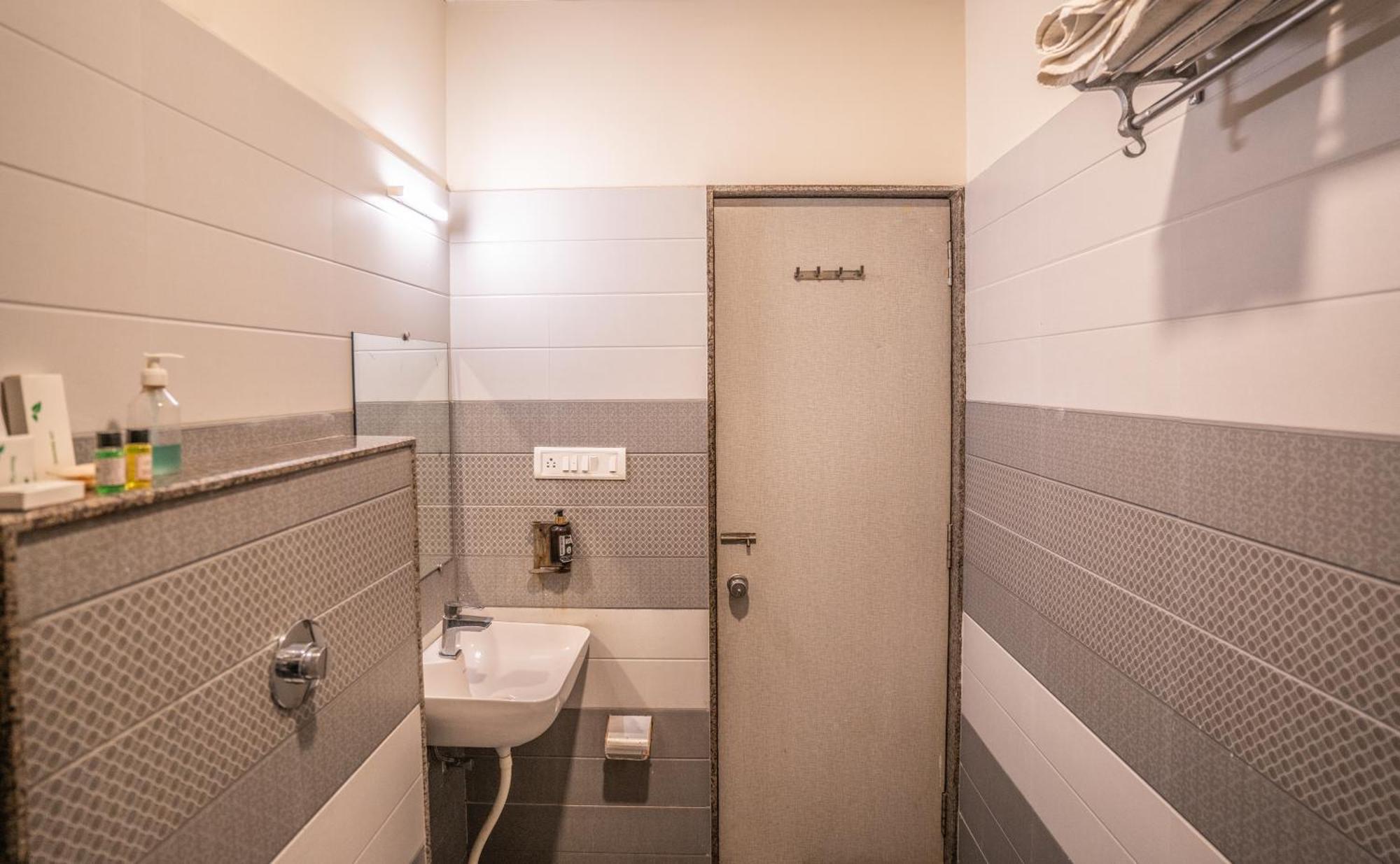 Hotel Naman ウダイプル エクステリア 写真