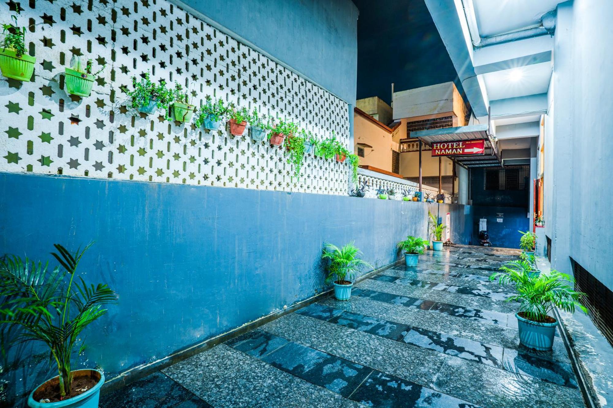 Hotel Naman ウダイプル エクステリア 写真