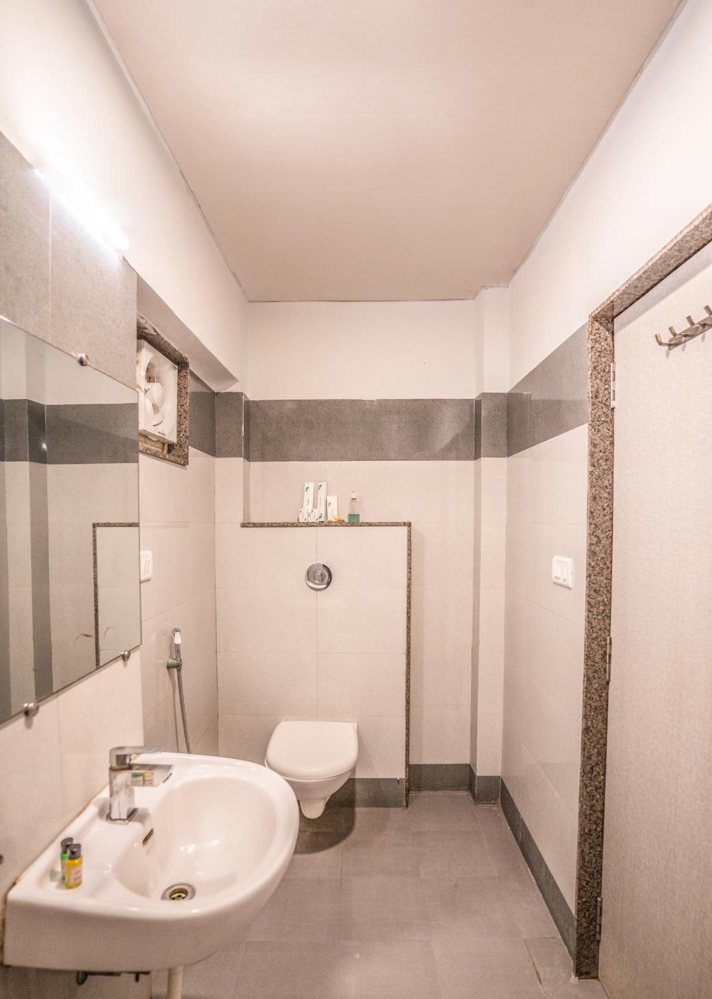 Hotel Naman ウダイプル エクステリア 写真