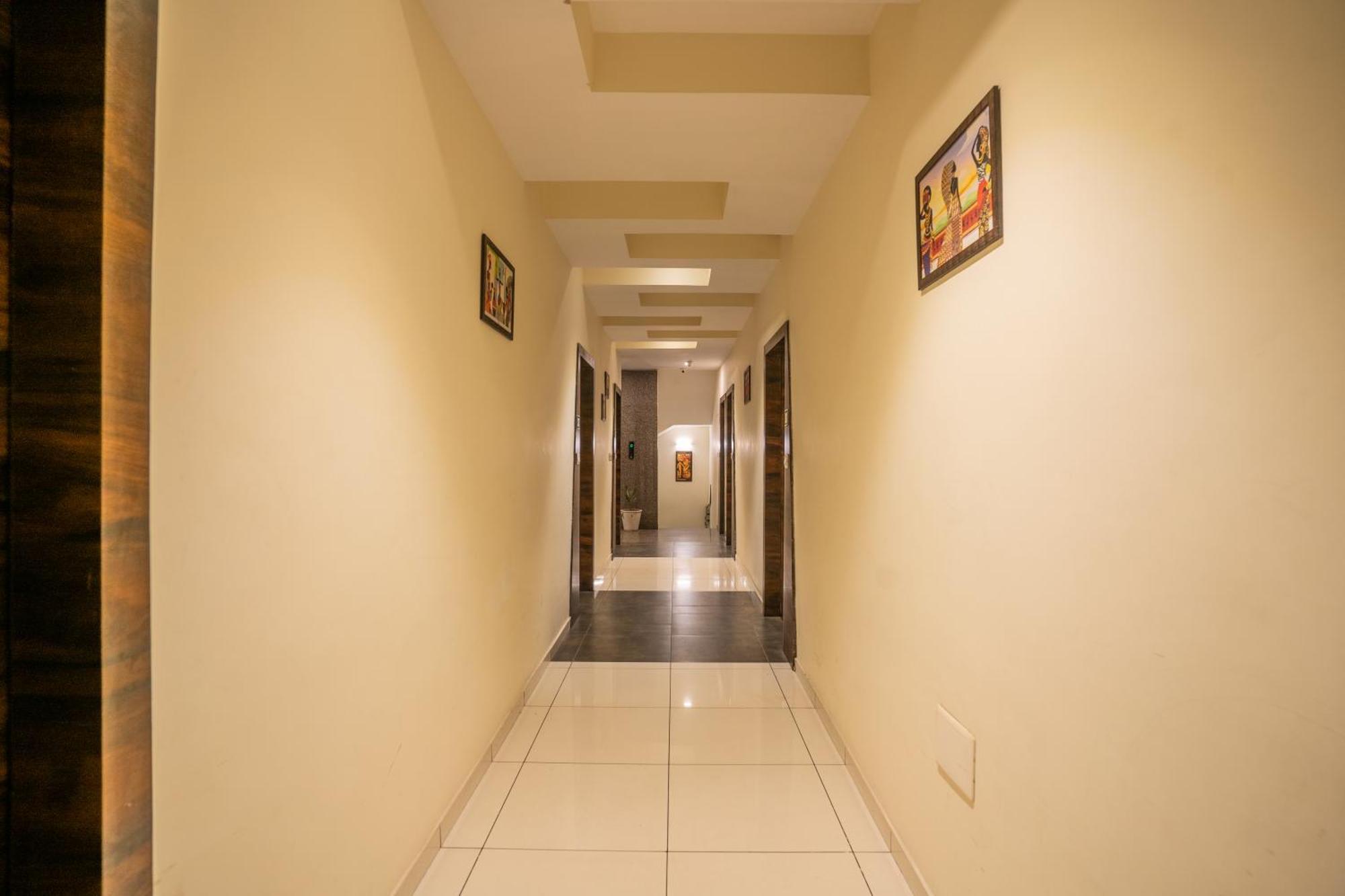 Hotel Naman ウダイプル エクステリア 写真